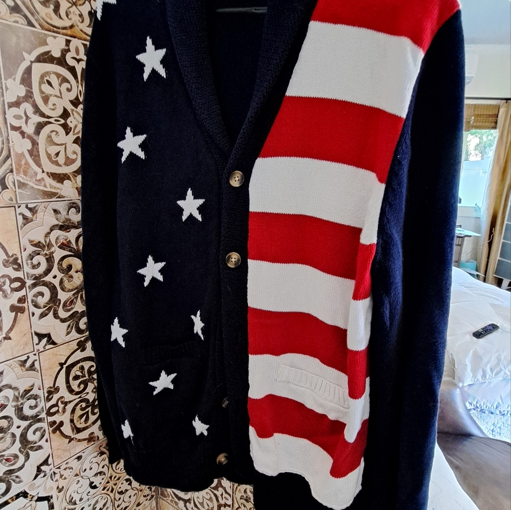 Cardigan sweater - Picture 2 of 4